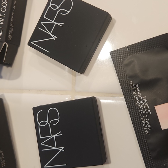 NARS MINI BLUSH NEW - Picture 2 of 5